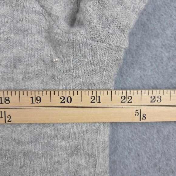 Chico's 2 US L/12 Gray Lightweight Crewneck Sweater with Pearl Embellishments - Picture 8 of 11